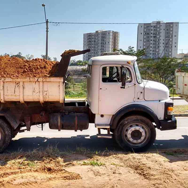 mosaico7-tatu-terraplenagem-aterro-vinhedo